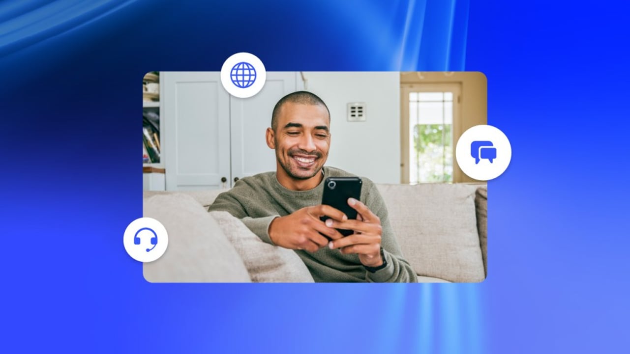 A satisfied customer receives digital customer service on his smartphone.