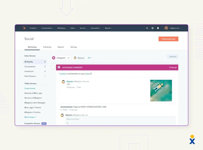 social-media-CS-software-hubspot